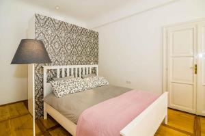 Elegant Central Apartment