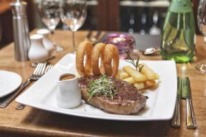 Beach Hotel & Restaurant