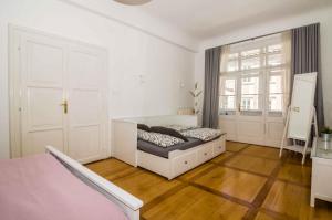 Elegant Central Apartment