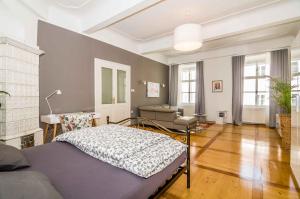 Elegant Central Apartment