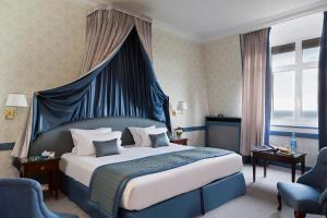 Hotels Hotel Barriere Le Royal Deauville : photos des chambres