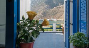 Captain's Home KMR Sifnos Greece