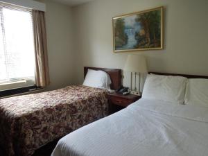 Deluxe Double and Twin Room room in Windsor Hotel