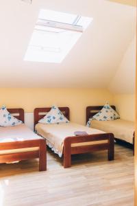 Triple Room with Shower room in Berizka