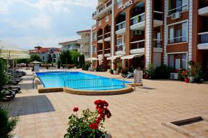 GT Caprice Apartments