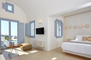 Nova Luxury Suites Santorini Greece