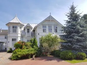 Naiza Guesthouse and Apartments - Varkaļi