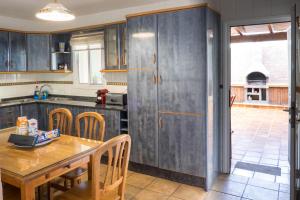 AMAZING DUPLEX 3 bedrooms GOOD WIFI with terrace & BBQ