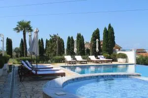 Hotel Aleksandrus Jardin - Shijak