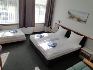 Triple Room - 04 room in Appartement-Hotel Rostock