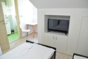 Double or Twin Room with Bathroom room in Konak Zivojinovic