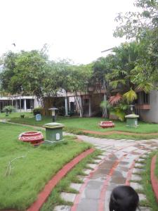 Hotel Sadhabishegam