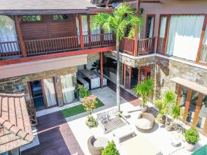 Villa Martine - Fantastic 5BR Villa - Perfect Location in Seminyak