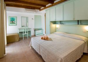 Double Room with Balcony and Sea View