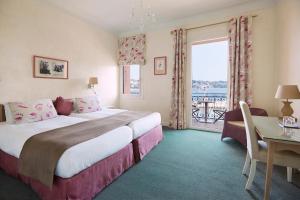 Hotels Welcome Hotel : Chambre Double de Luxe - Vue sur Mer