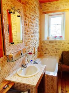 B&B / Chambres d'hotes Aux Caprices des Dieux : photos des chambres