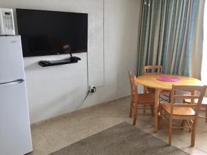 Two-Room Efficiency room in Lollipop Motel