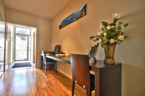 Lake View Two Bedroom with Two Bathrooms Suite room in Swiss-Belsuites Pounamu Queenstown