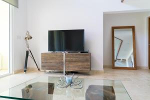 3BR 3BA Modern Paradise Loft Condo in Gated Community w Daily Housekeeping