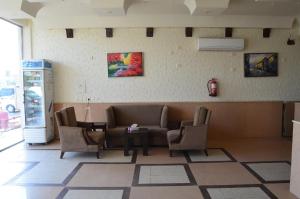 Taleen Serviced Apartments Al Nakheel