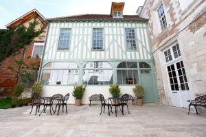 Appart'hotels Hotel Saint Georges : Appartement avec Terrasse