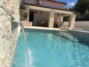 Villa Pomer