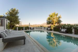 Athens Hills Villa