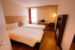 Hotels ibis Cherbourg La Glacerie : photos des chambres