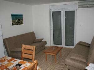 Two-Bedroom Apartment with Terrace room in Apartments by the sea Vrboska (Hvar) - 13905