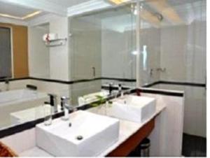 Abadi Suite Hotel & Tower