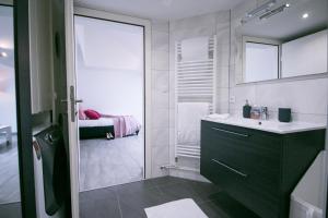 Appartements Studio La Mesange : photos des chambres