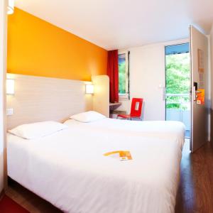 Hotels Premiere Classe Clermont-Ferrand Aubiere : photos des chambres