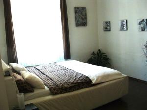 Two-bedroom apartment - Klimentska street room in Nice Apartments Prague