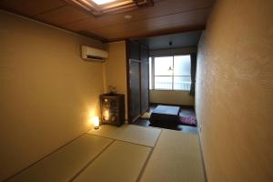 Japanese-Style Apartment 207