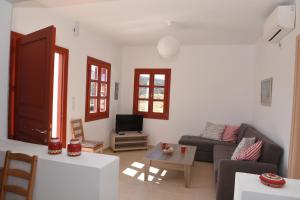 Ble Elia villas-Red Syros Greece