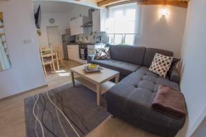 Apartments Nikic 