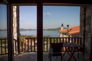Pandion Luxury Boutique Hotel & Suites with Spa Limni-Plastira Greece