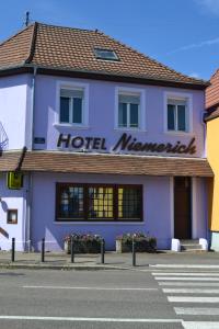 2 star hotell Hotel Restaurant Niemerich Pulversheim Prantsusmaa