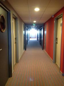 Hotels The Originals City, Hotel des Lys, Dreux (Inter-Hotel) : photos des chambres