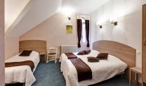 Maisons d'hotes La Maison Des Officiers : photos des chambres