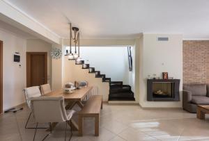 Elani Villa Dieci by Luxlikehome