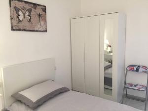 Montello Sweet House IUN Q5874 img22