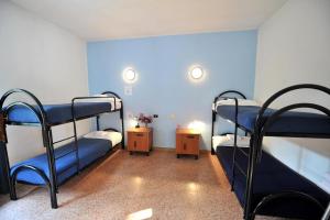 Single Bed in 4-Bed Female Dormitory  room in OstellOlinda
