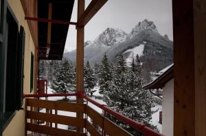 Apartment mit 2 Schlafzimmern und Balkon