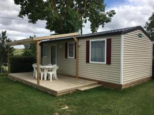 Campings Camping le Mont Joli Bois : photos des chambres