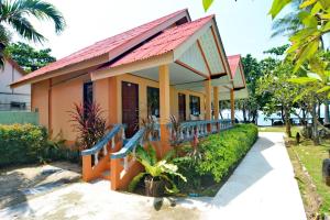 Lanta Emerald Bungalow