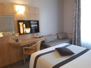 Hotels Hotel Champerret Elysees : Deux Chambres Doubles Adjacentes 