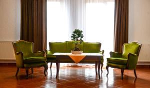 Deluxe Suite with Balcony room in Dworek Emilli