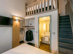 Hotels B&B HOTEL Bordeaux Lormont : Chambre Quadruple