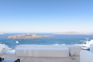 On the Cliff Suites Santorini Greece